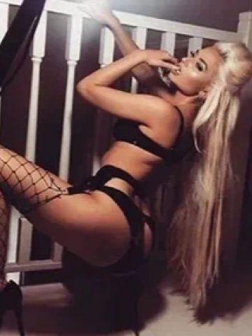 Глория Смелая Блондинка