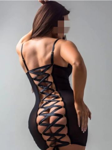 Наташа Вип Брюнетка