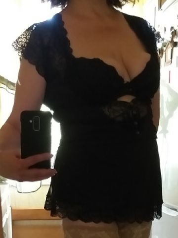 Агния Озорная Брюнетка